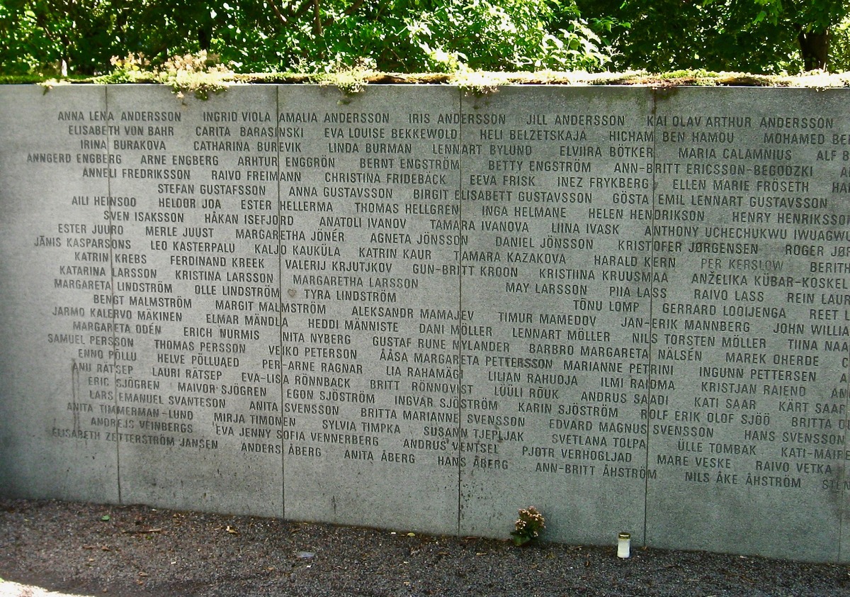 Monumento en memoria de las víctimas del naufragio del Estonia en 1994.